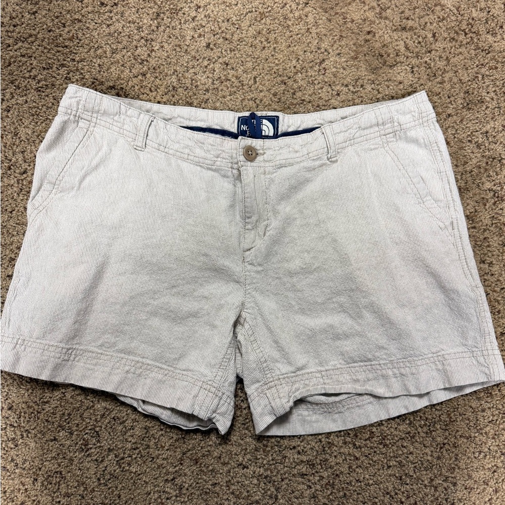 North Face women’s long shorts size 12